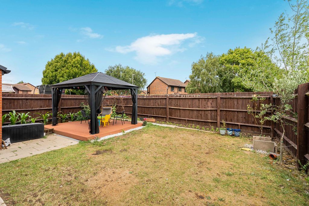 Property photo 3 of 18 Photograph 11