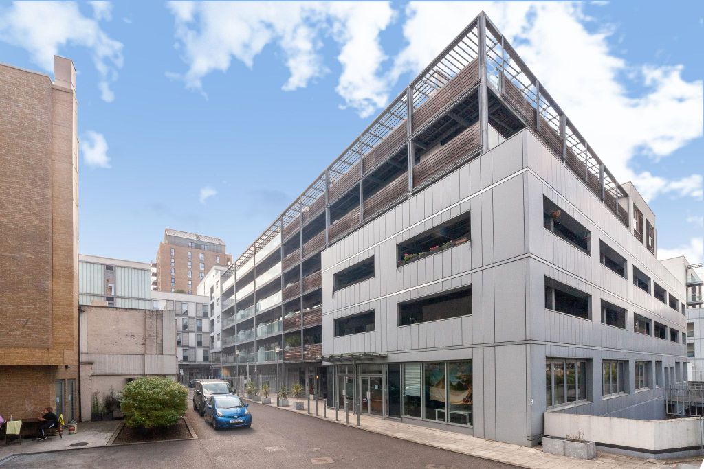 Property photo 1 of 1