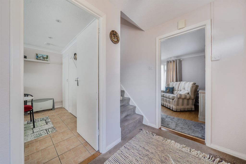 Property photo 3 of 19