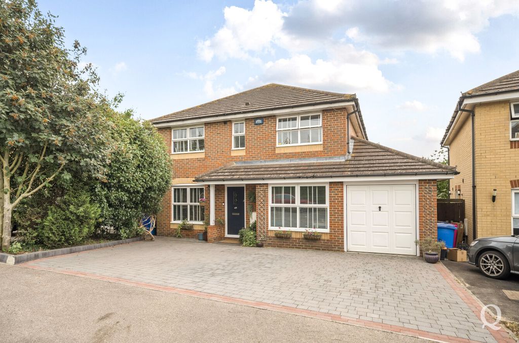 Property photo 1 of 25 Bf043091-3F7B-4Db...
