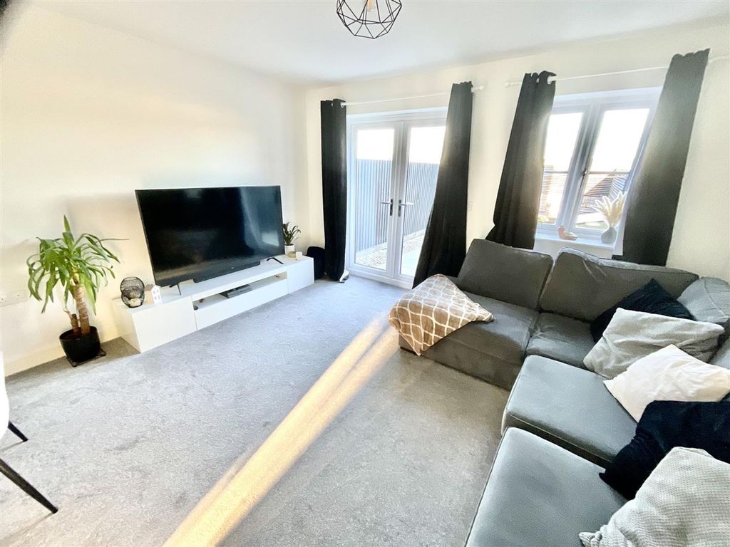 Property photo 2 of 15 2CE1Bd22-7F9E-4908-A8E8-Fc916Ae4F34E.Jpeg