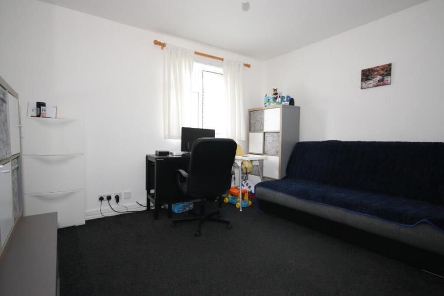 Property photo 3 of 6
