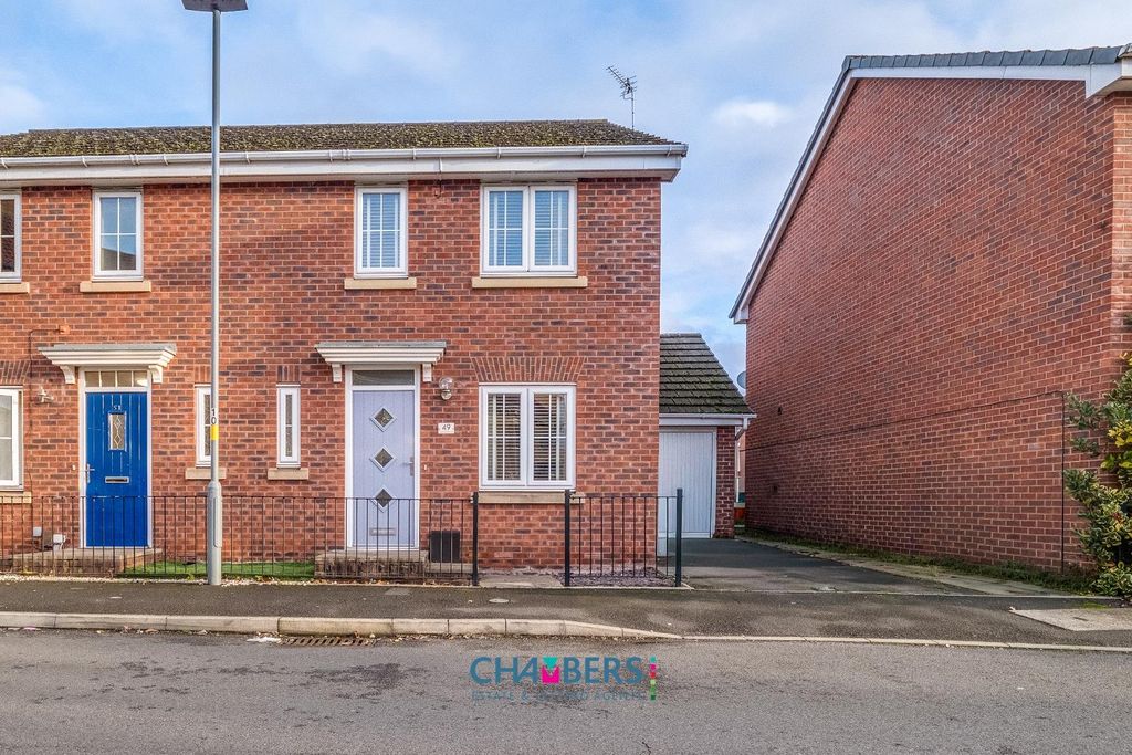 Property photo 1 of 33 Approach