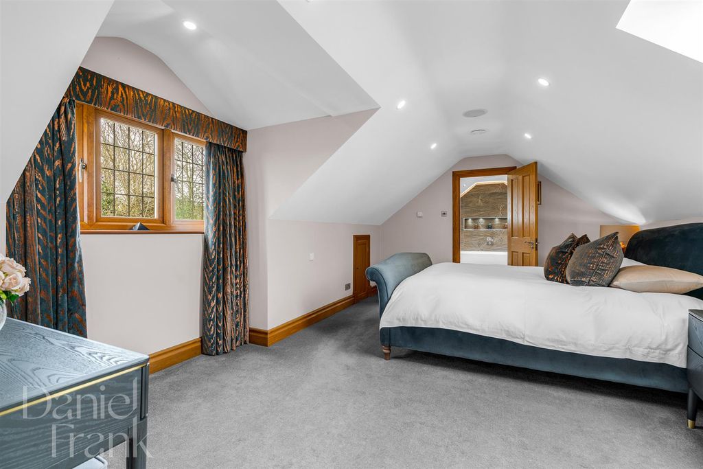 Additional image 36 of 5 bed detached house for saleWest View, Loughton IG10