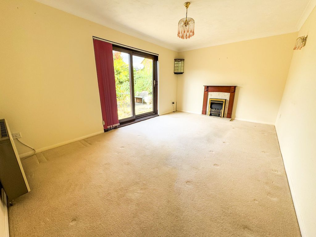 Property photo 3 of 14