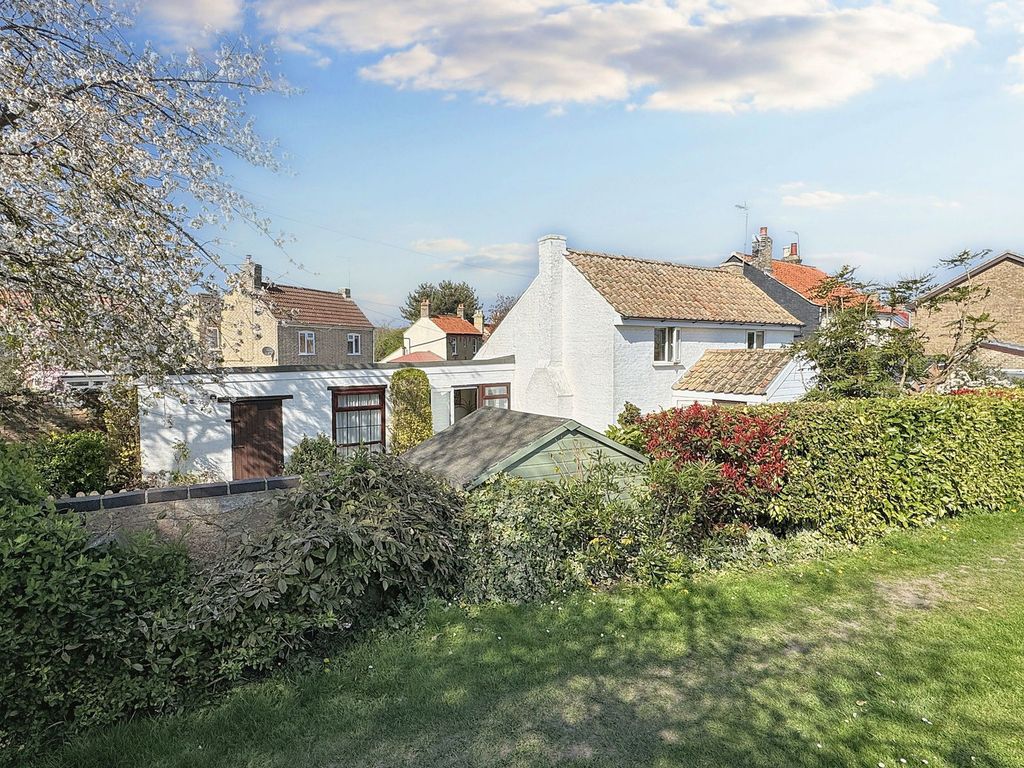 Property photo 1 of 39