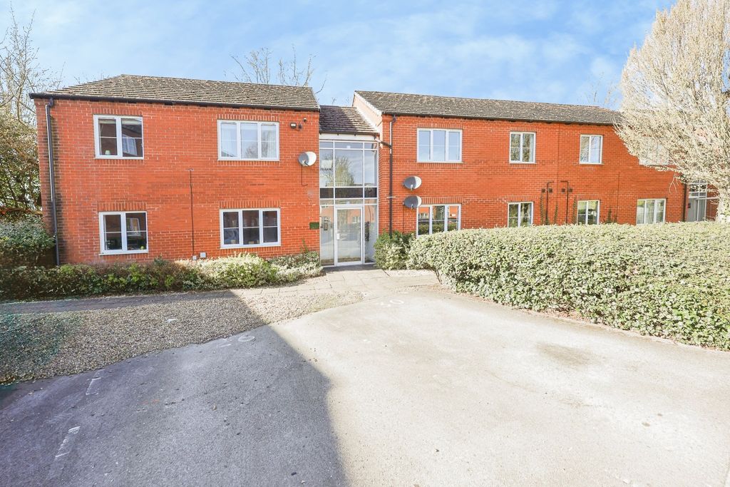 Property photo 2 of 13 4979423