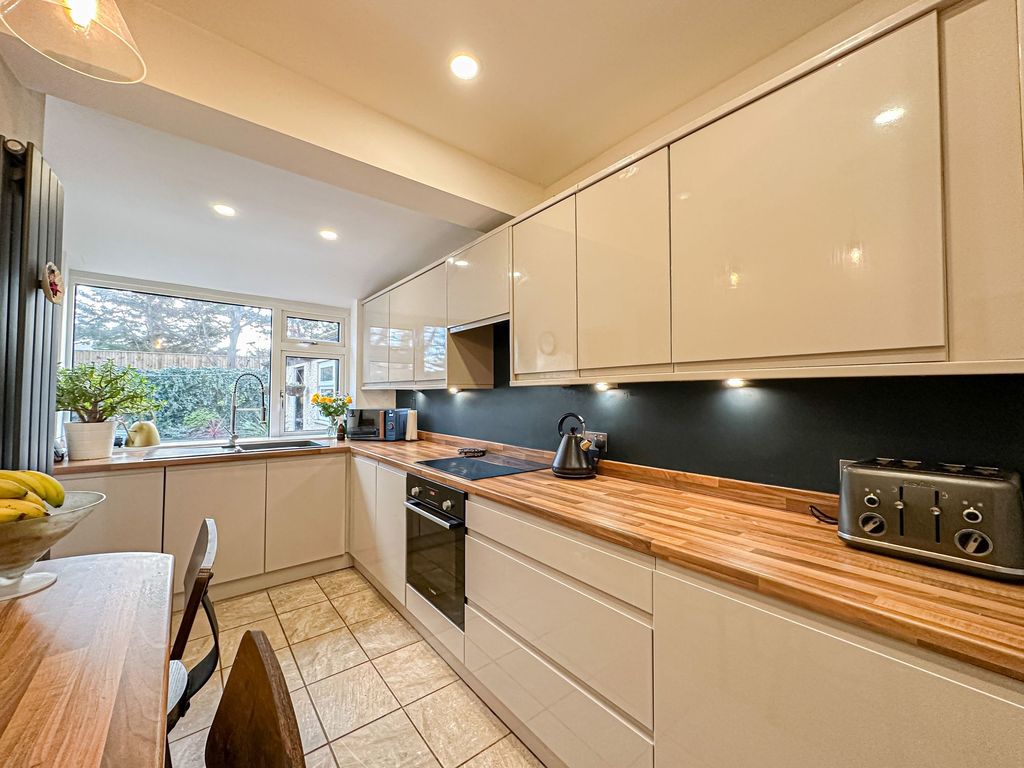 Property photo 3 of 15 Photo 5