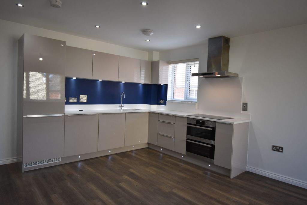 Property photo 2 of 9