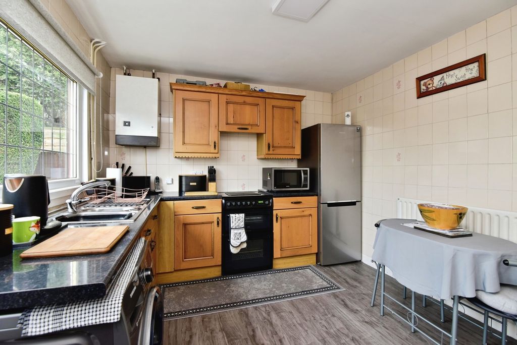 Property photo 3 of 20 Pbox-Img.Jpg