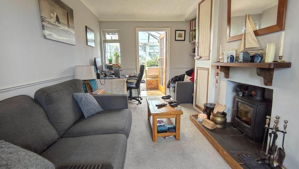 Property photo 2 of 15