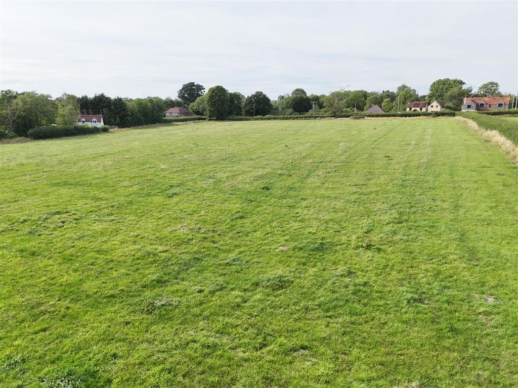 Property photo 3 of 6 Lot B