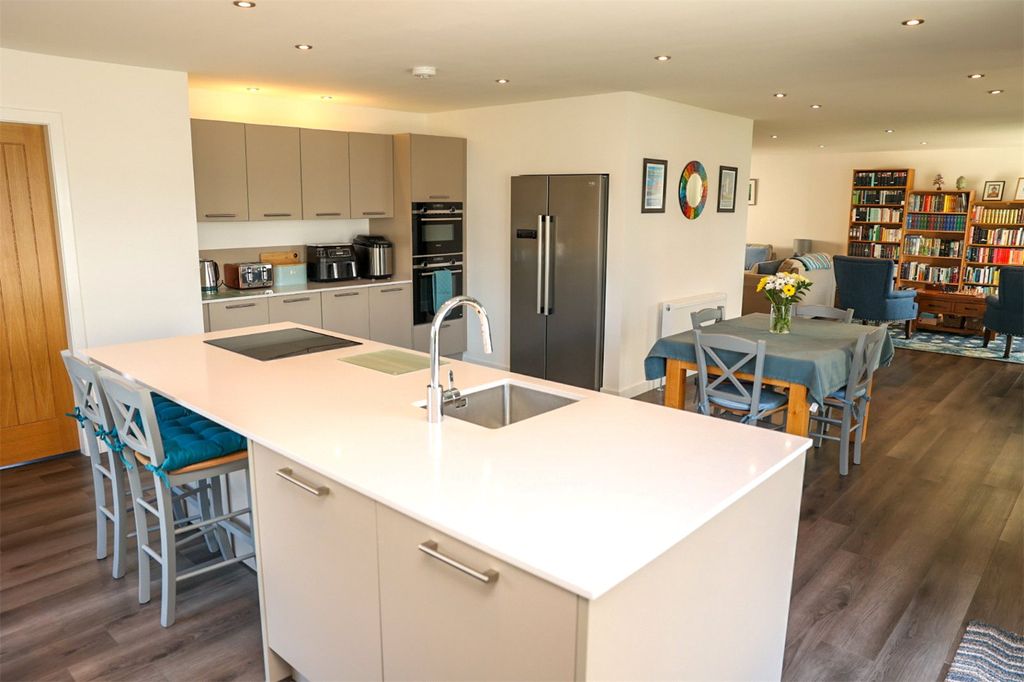 Property photo 2 of 40 Kitchen