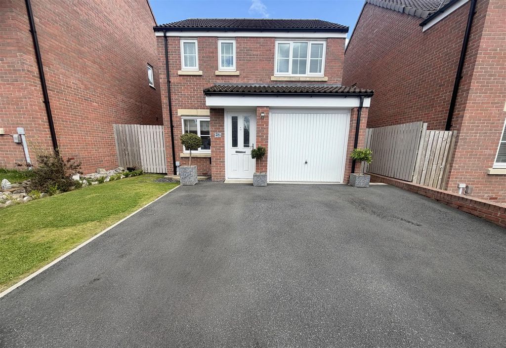 Property photo 1 of 25