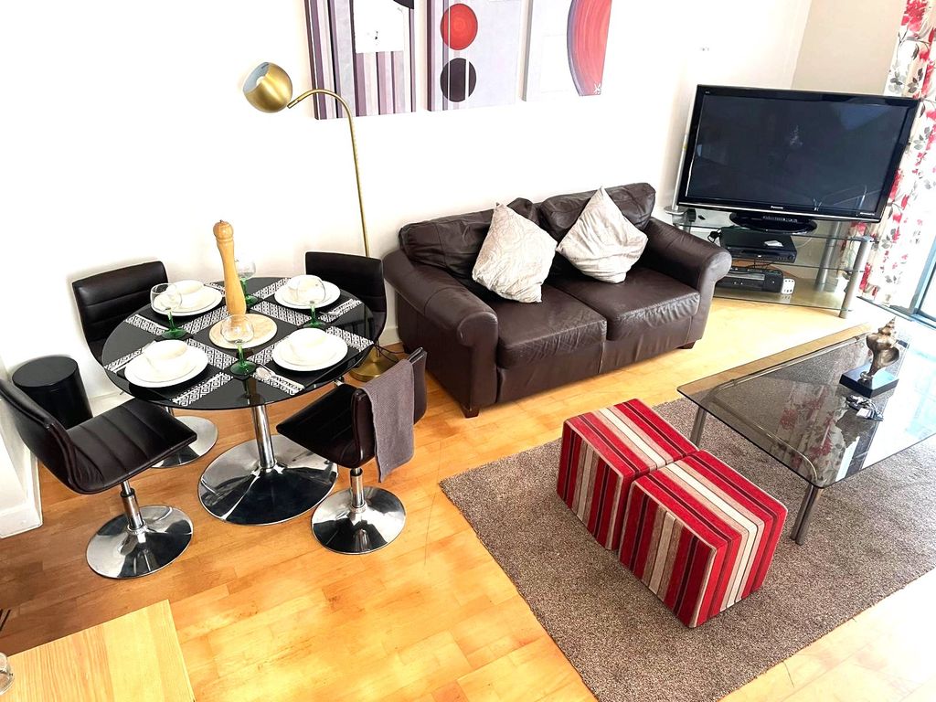 Property photo 3 of 6 Picture No. 04