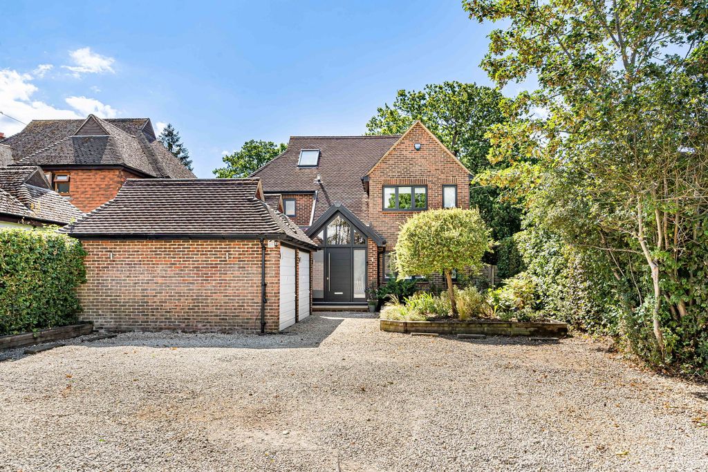 Property photo 1 of 26