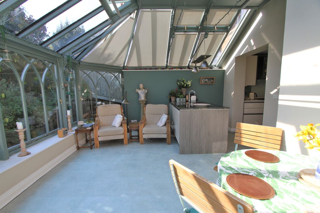 Additional image 14 of 2 bed flat for saleSilverdale Road, Eastbourne BN20