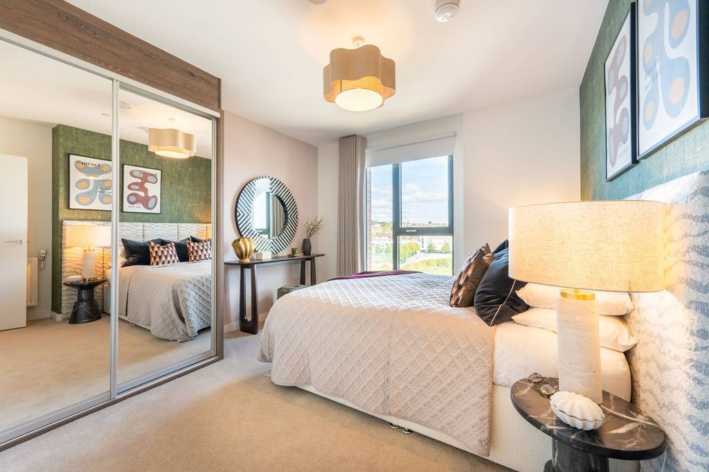 Property photo 2 of 22