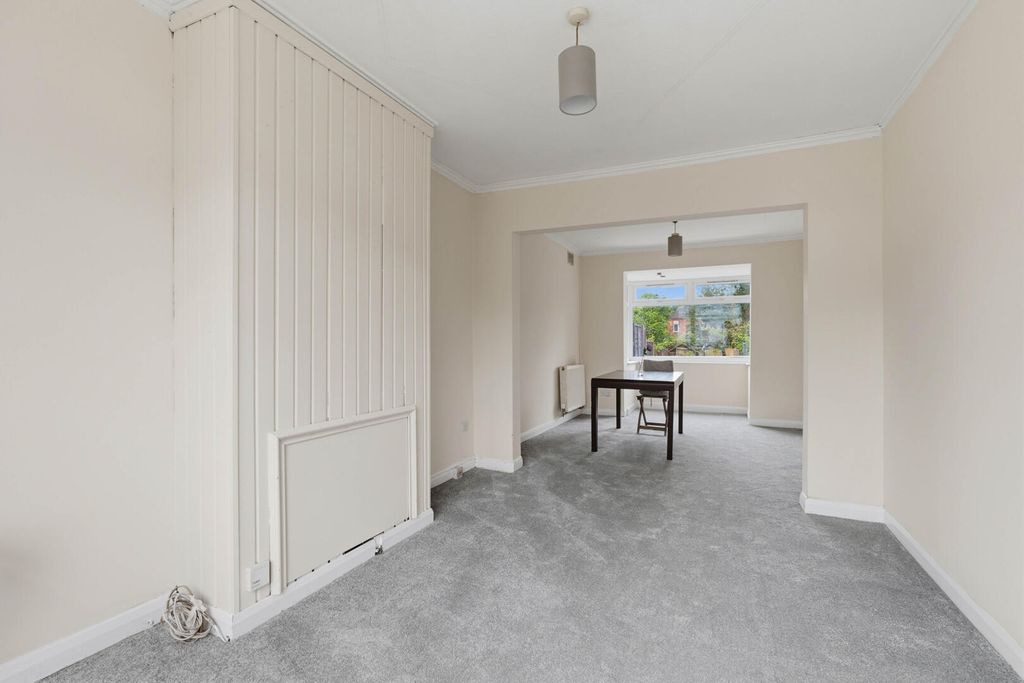 Property photo 2 of 19 Dining Room
