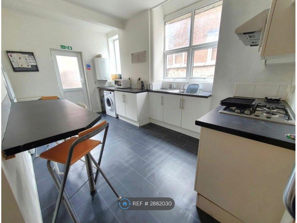 Property photo 3 of 10