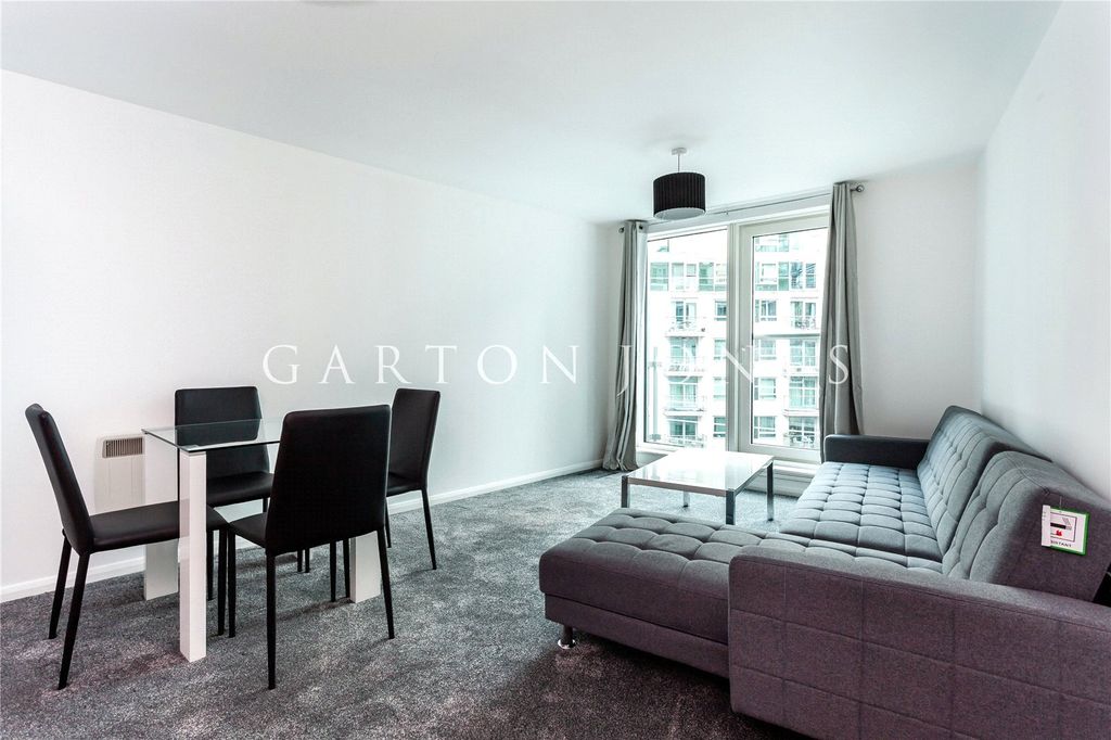 Property photo 2 of 14 Reception