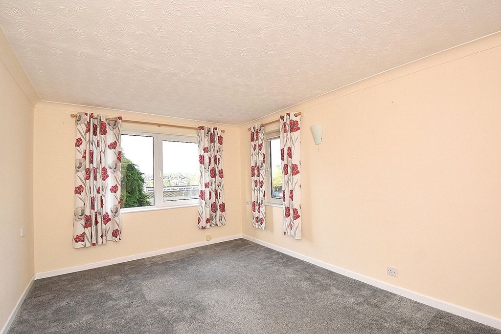 Property photo 2 of 6 Picture No. 03