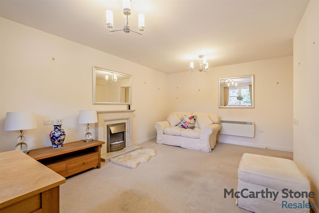 Additional image 5 of 1 bed flat for saleRadford Court, Tower Road, Liphook GU30
