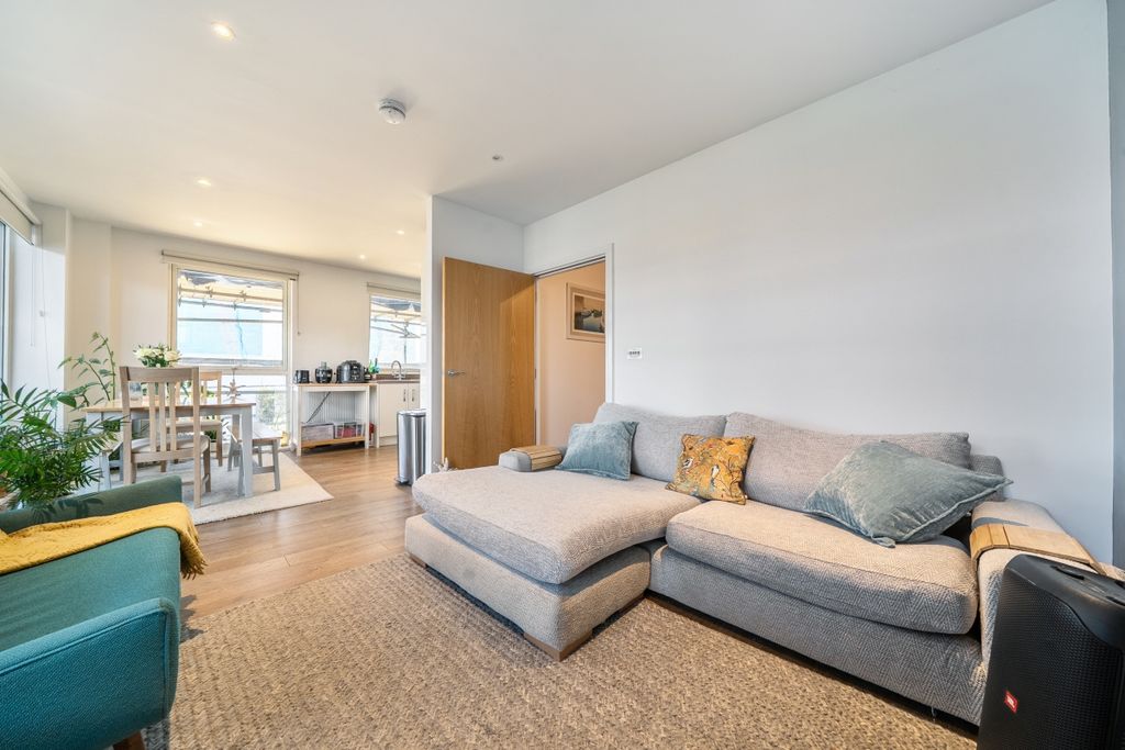 Property photo 2 of 17 1494470 (9)