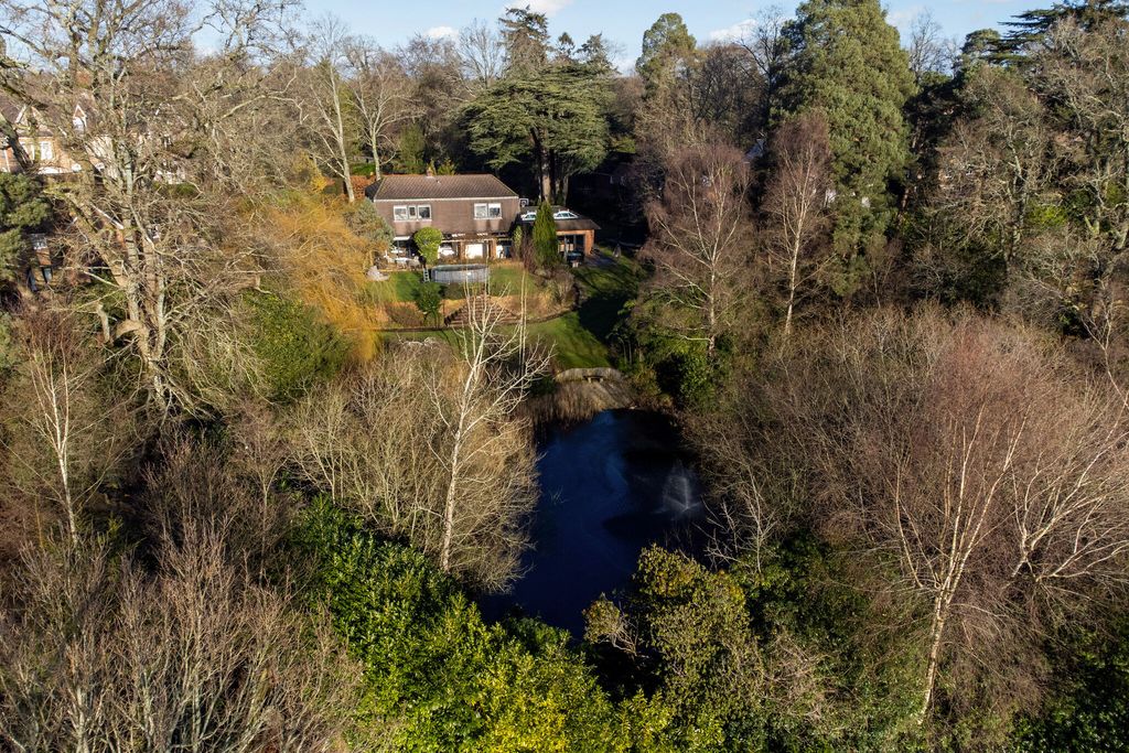 Property photo 3 of 24