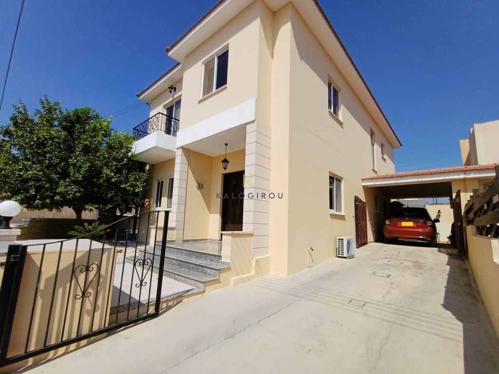 Property photo 3 of 25