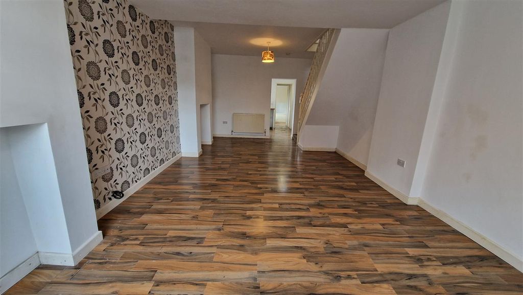 Property photo 3 of 15 Lounge Diner