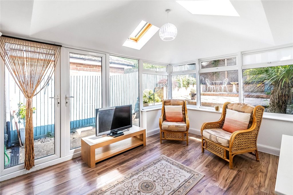 Property photo 3 of 13 Conservatory