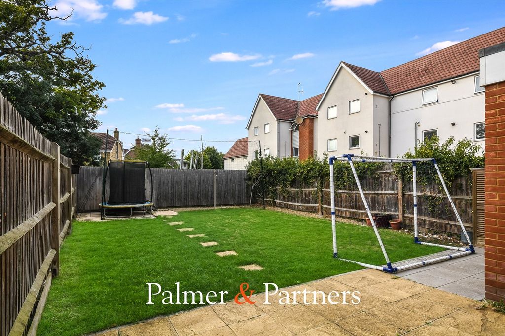 Property photo 3 of 27 Picture No. 03