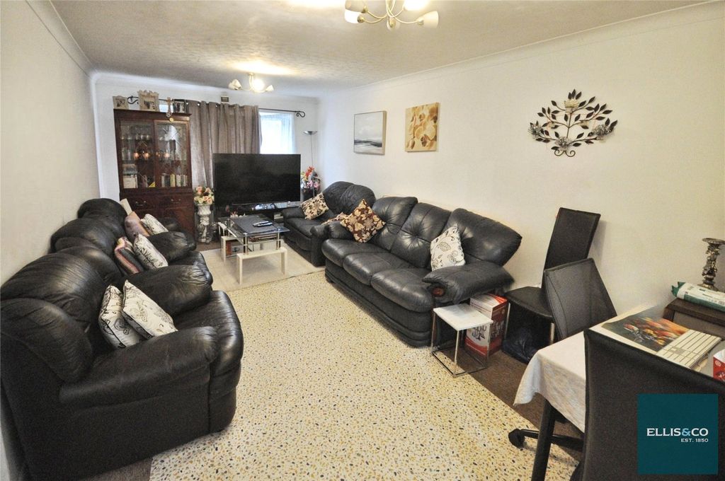 Property photo 1 of 9 Picture No. 39