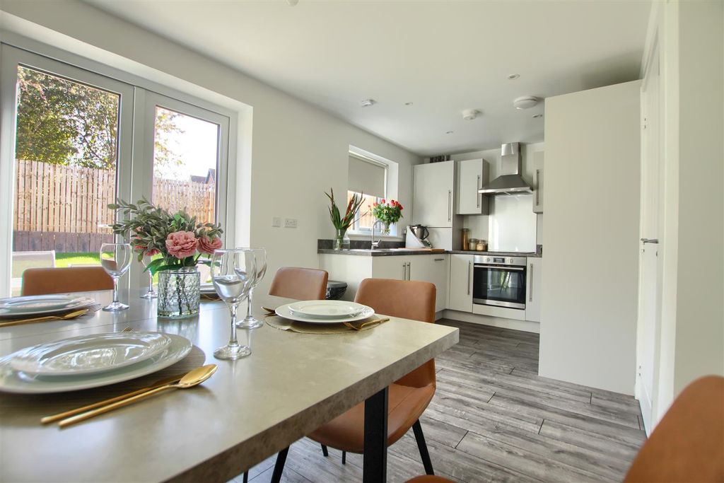 Property photo 3 of 16 Bw8.Jpg