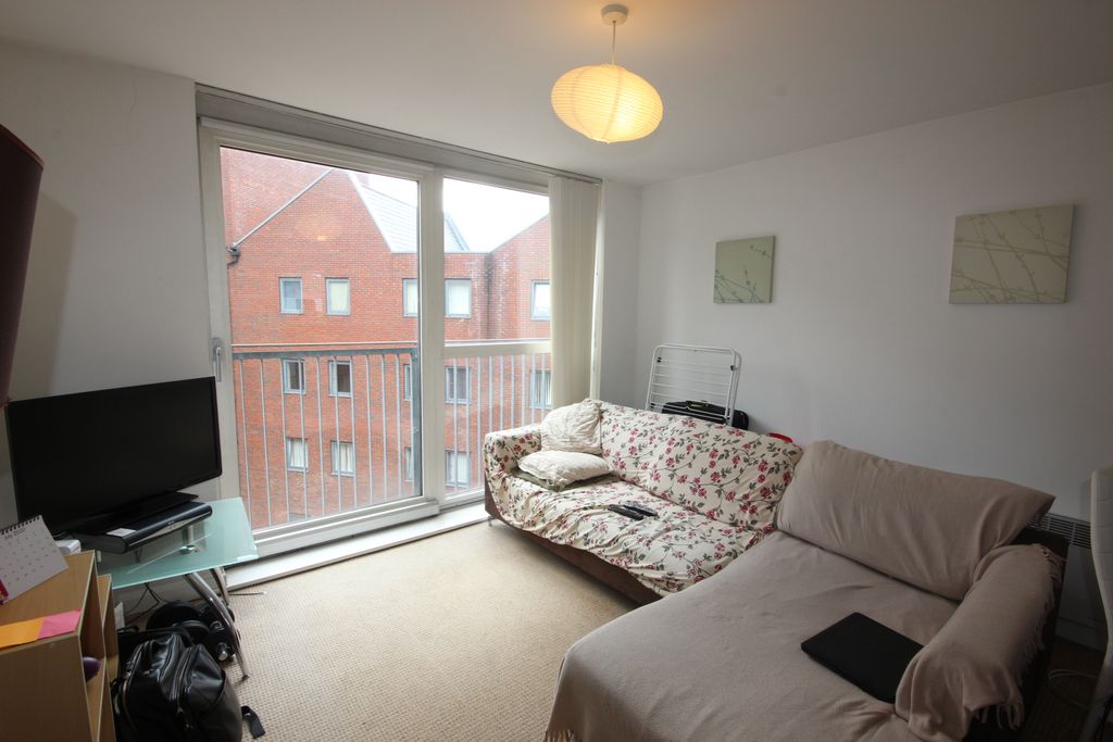 Property photo 2 of 6