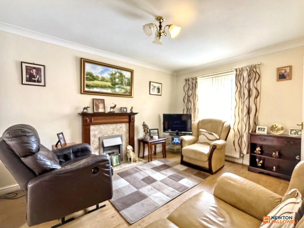 Property photo 3 of 23