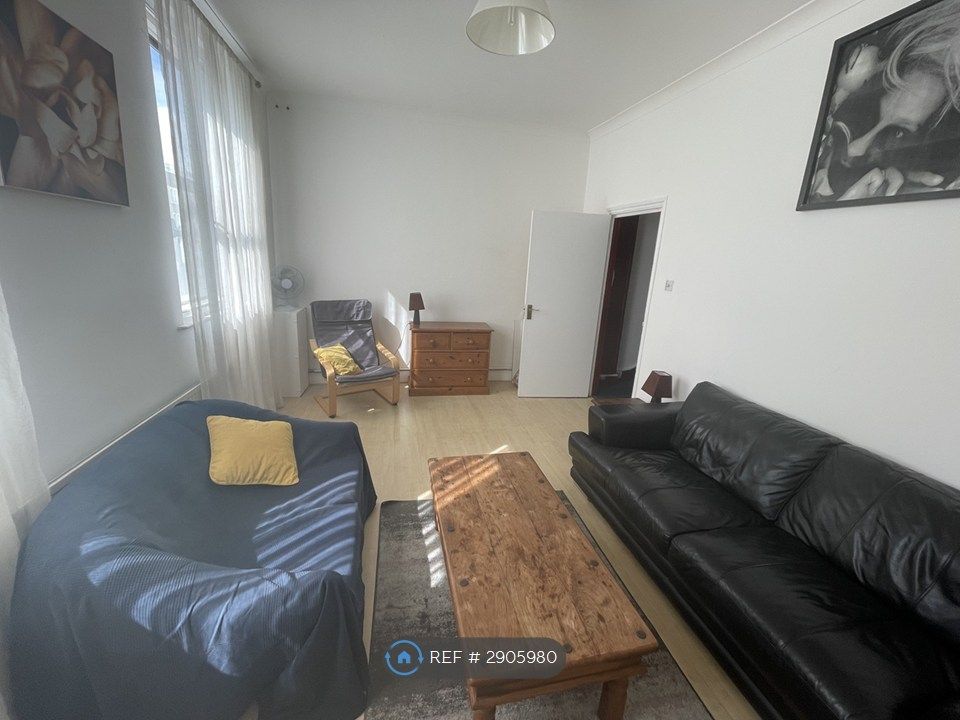 Property photo 2 of 21