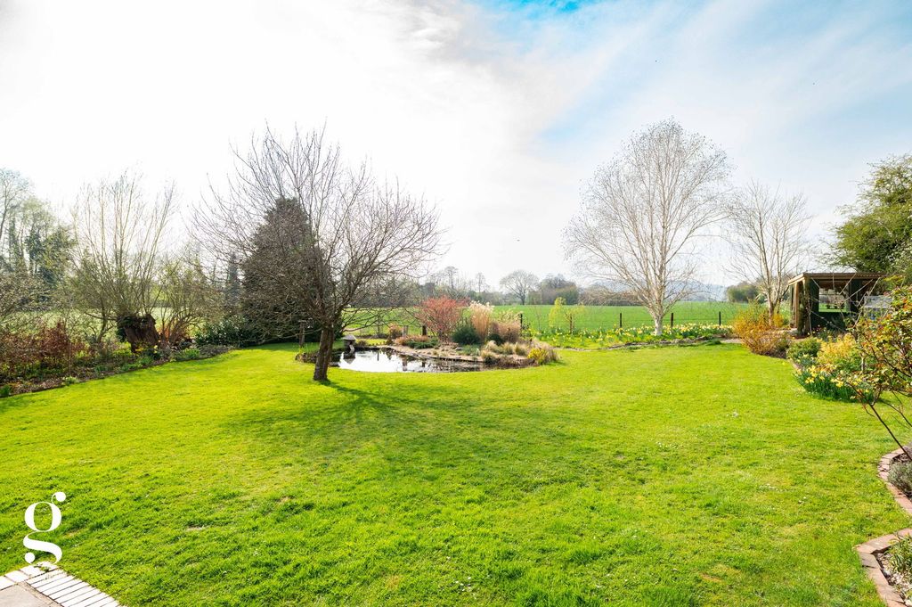 Property photo 3 of 60