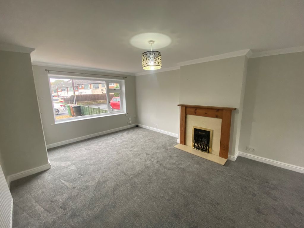 Property photo 2 of 13 Image