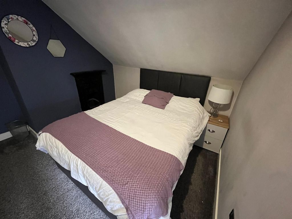 Property photo 3 of 4