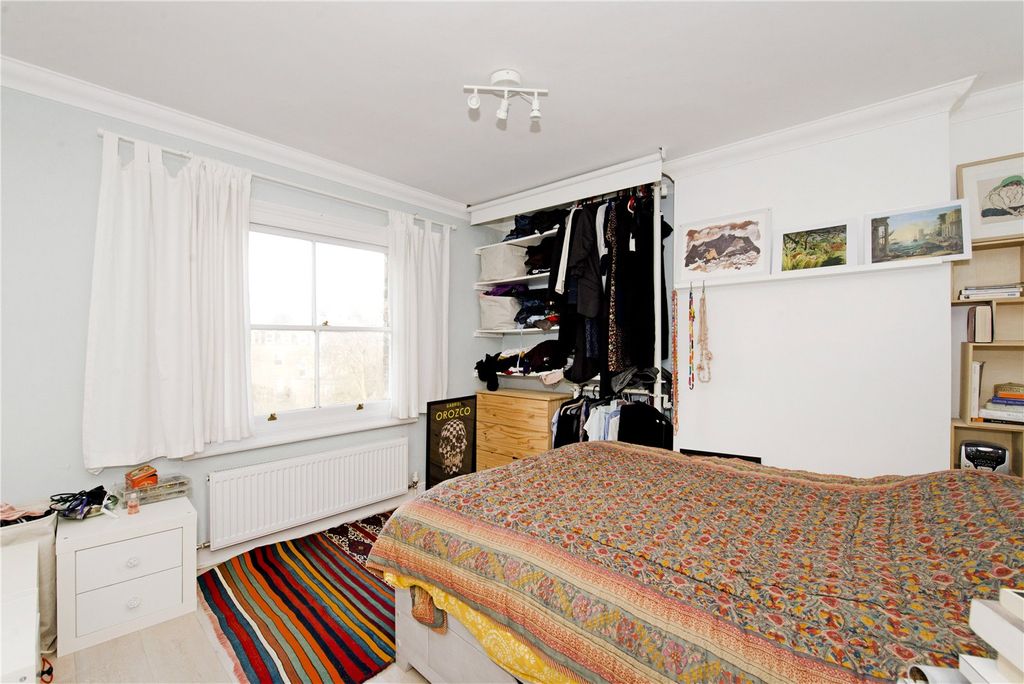 Property photo 3 of 6