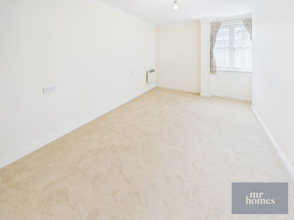 2 bed flat for saleCardiff Road, Llandaff, Cardiff CF5 photo 5
