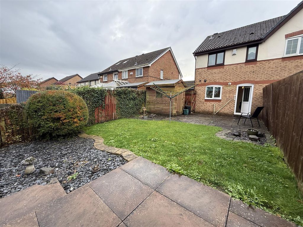 Property photo 3 of 27 Externally