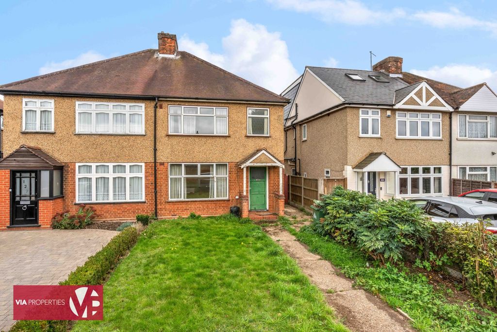 Property photo 1 of 18 Photo 18