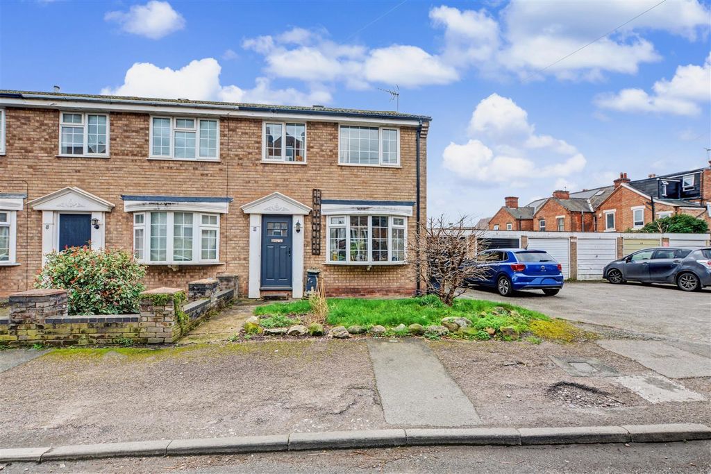 Property photo 1 of 14 Front.Jpeg