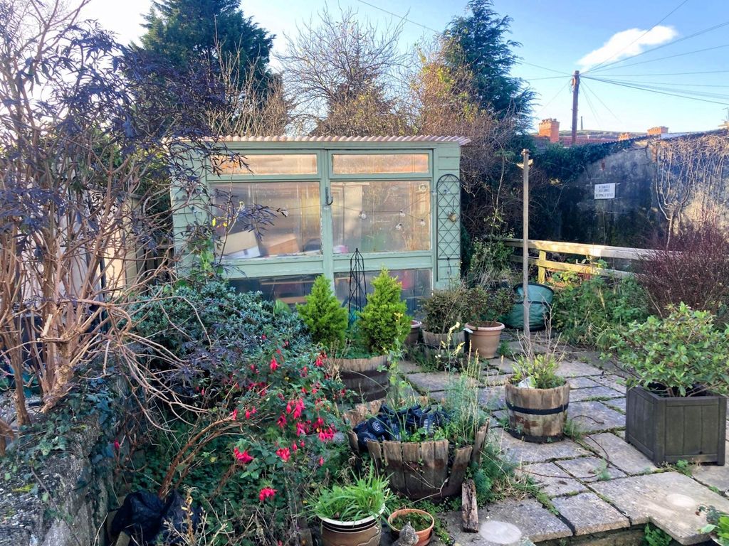 Property photo 3 of 14