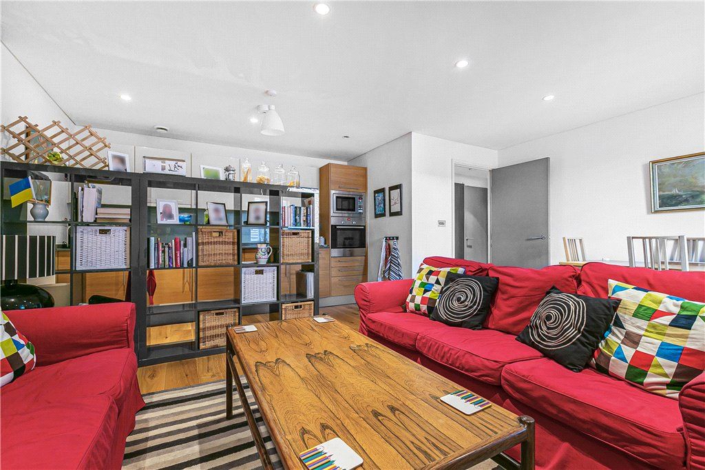 Property photo 1 of 18 Reception Room