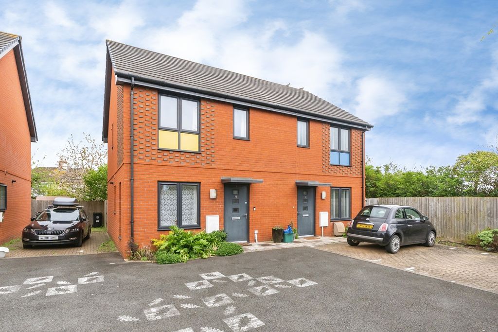 Property photo 1 of 19 Pbox-Img.Jpg