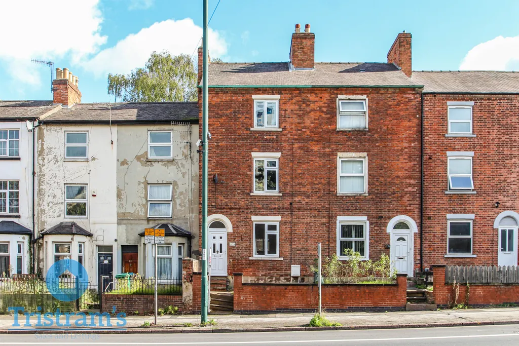 House in Nottingham, Lenton, Nottinghamshire - View 3